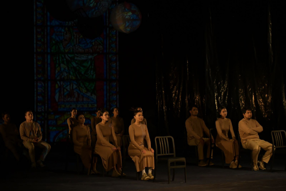 Ресейлік жұлдыздардың порнофотосуреттері